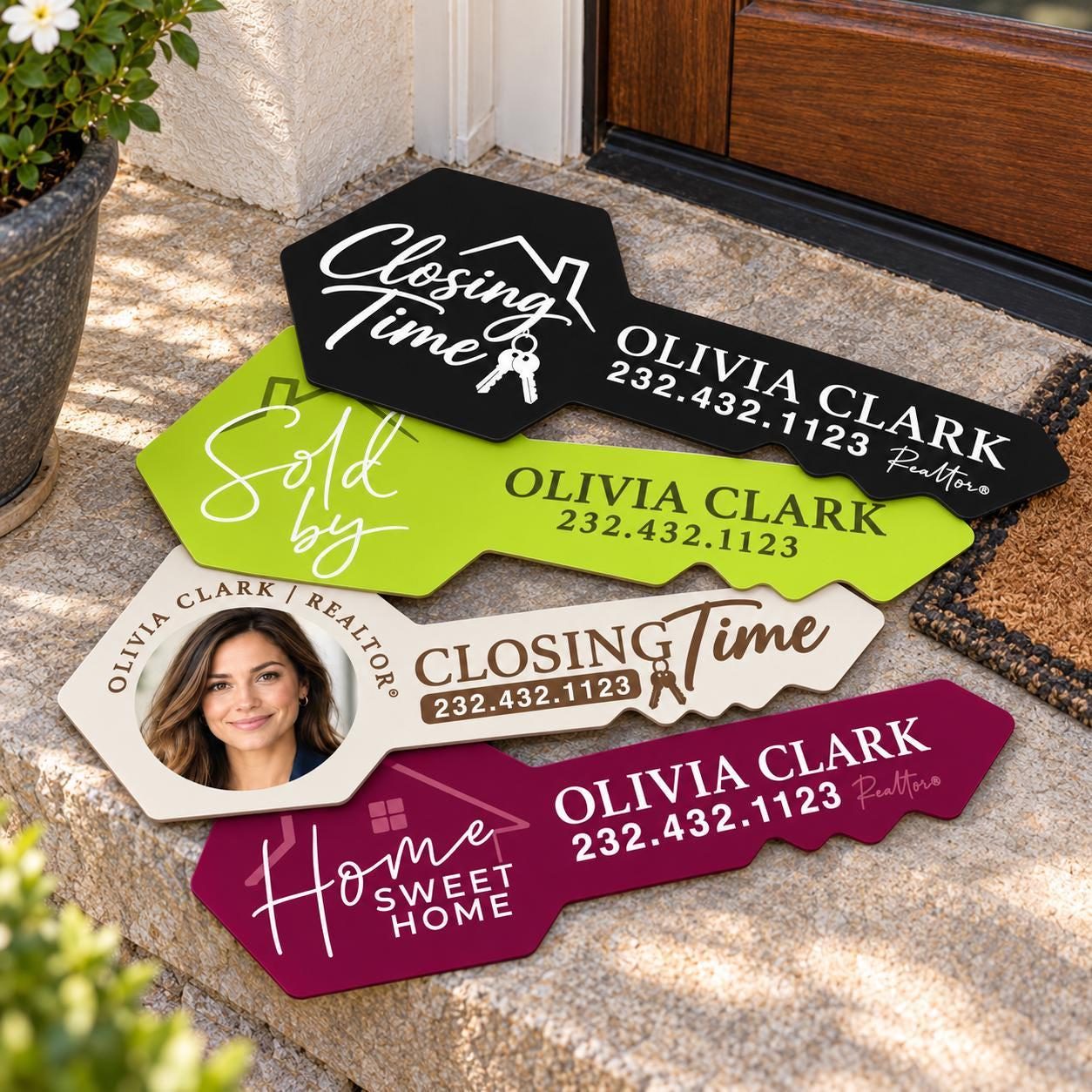Realtor closing key signs by Closing Day Signs